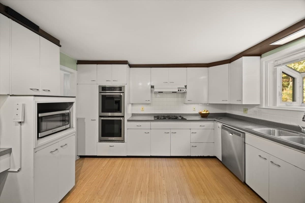 Single Family Residence at 14 Madison Ave, Sharon MA 02067, photo 12 of 37