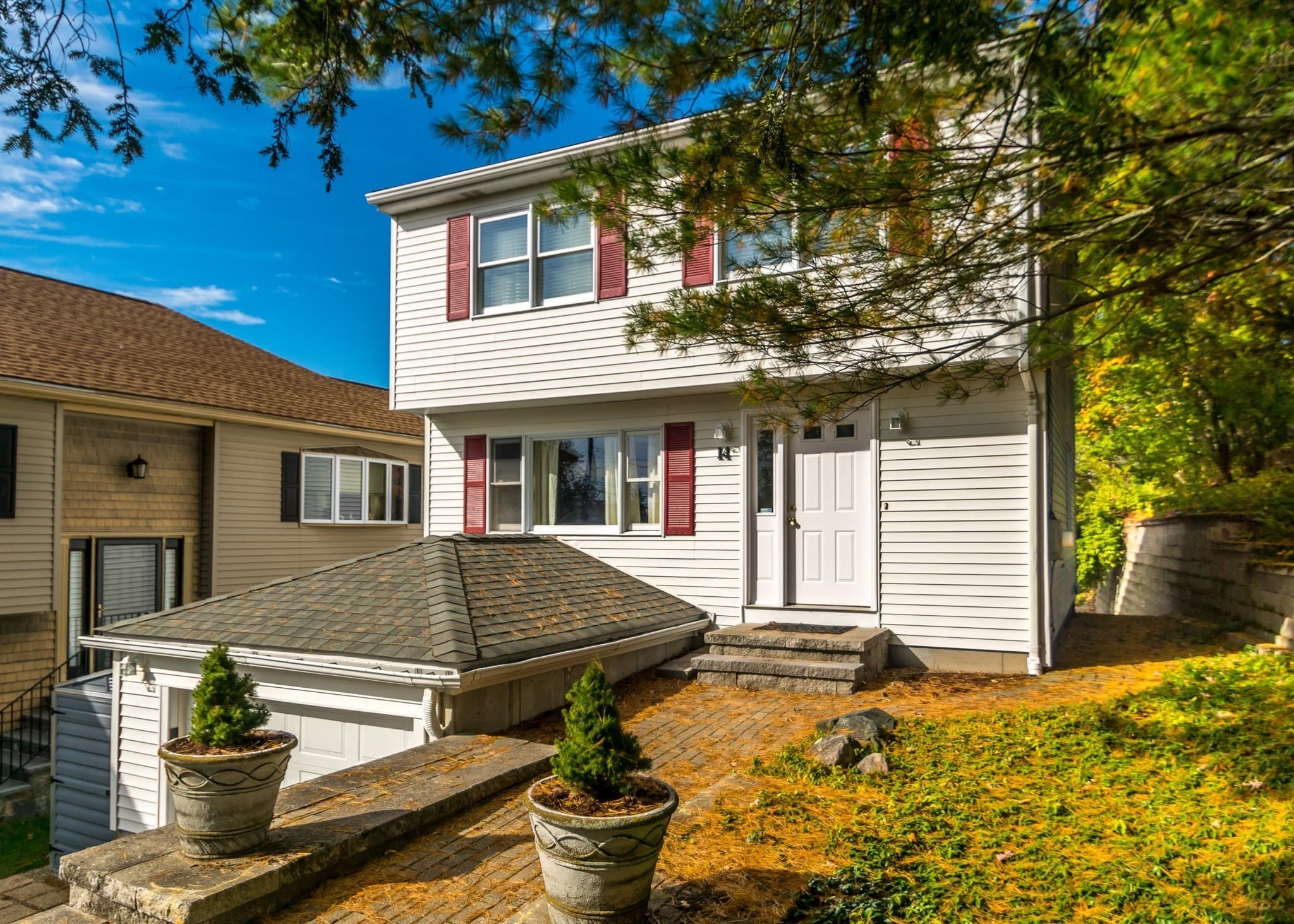 Single Family Residence at 14 Ode Street, Waltham MA 02451, photo 3 of 21