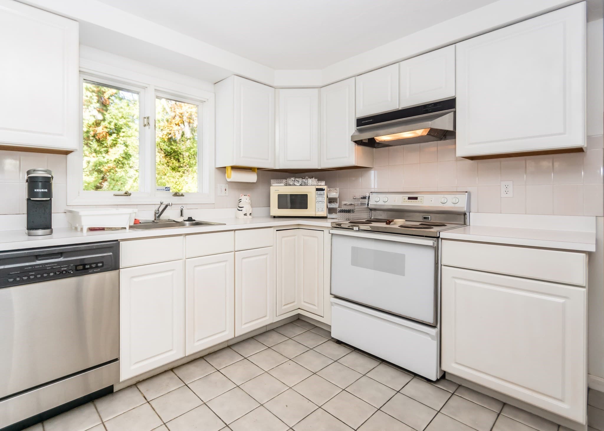 Single Family Residence at 14 Ode Street, Waltham MA 02451, photo 8 of 21