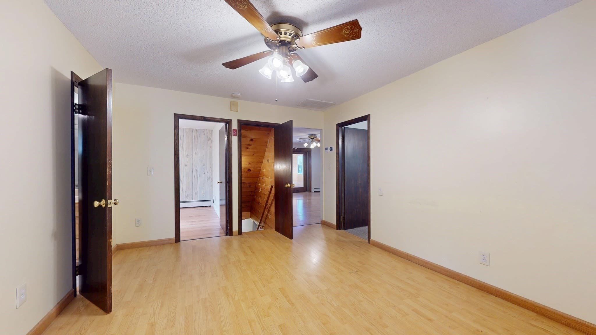 Single Family Residence at 41 Lakeshore Dr, Bellingham MA 02019, photo 12 of 28