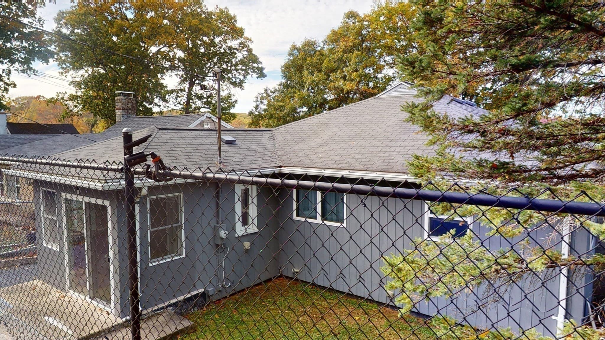 Single Family Residence at 41 Lakeshore Dr, Bellingham MA 02019, photo 7 of 28