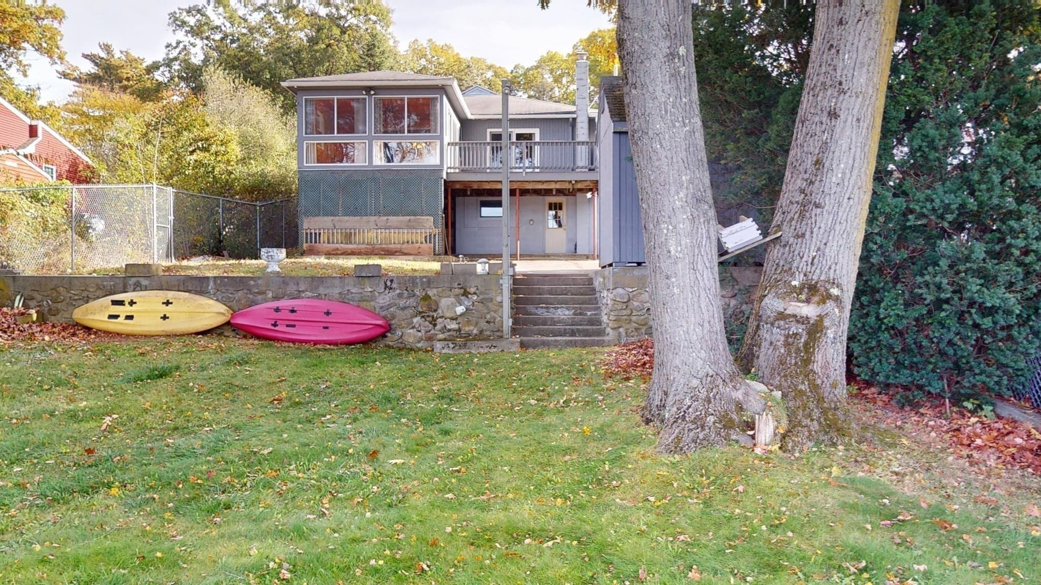 Single Family Residence at 41 Lakeshore Dr, Bellingham MA 02019, photo 4 of 28