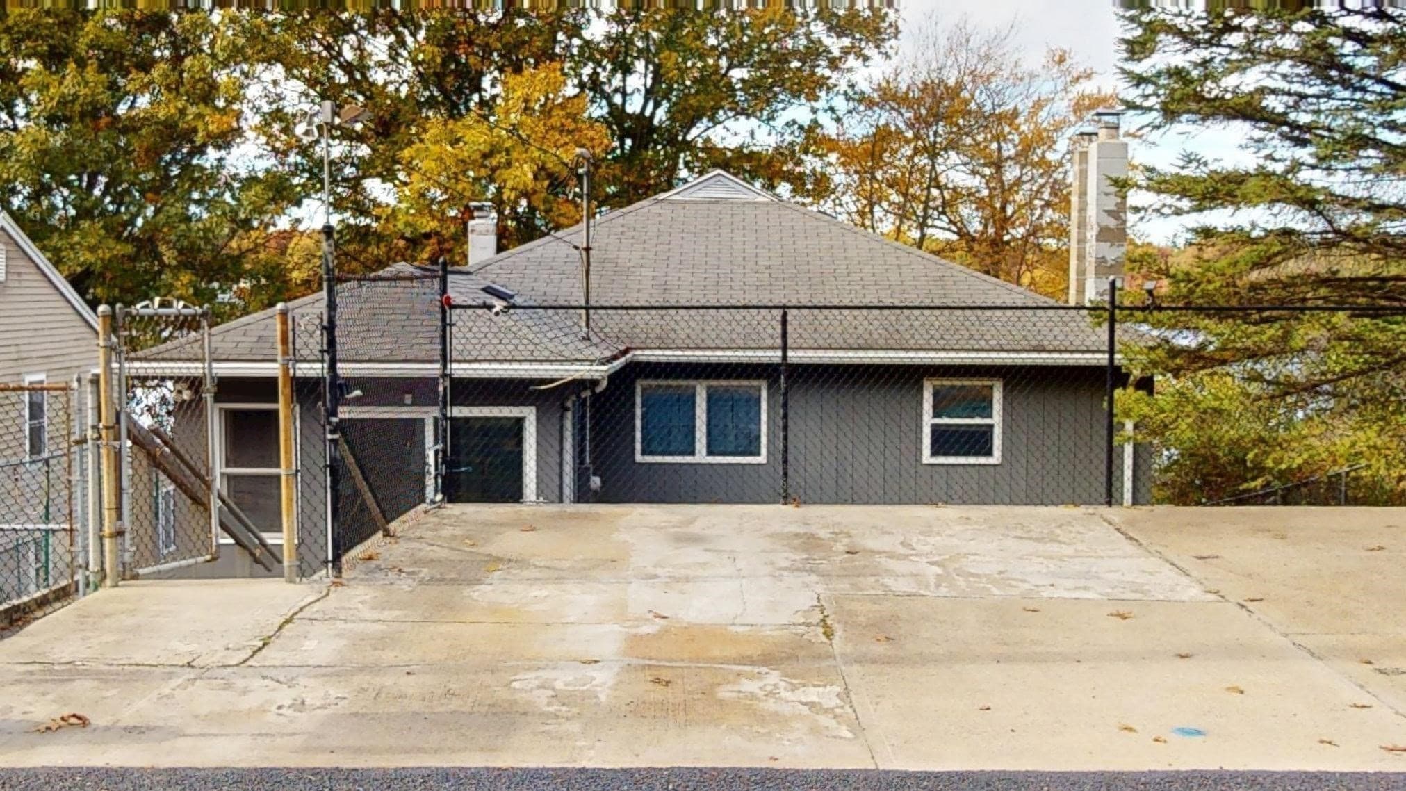Single Family Residence at 41 Lakeshore Dr, Bellingham MA 02019, photo 8 of 28