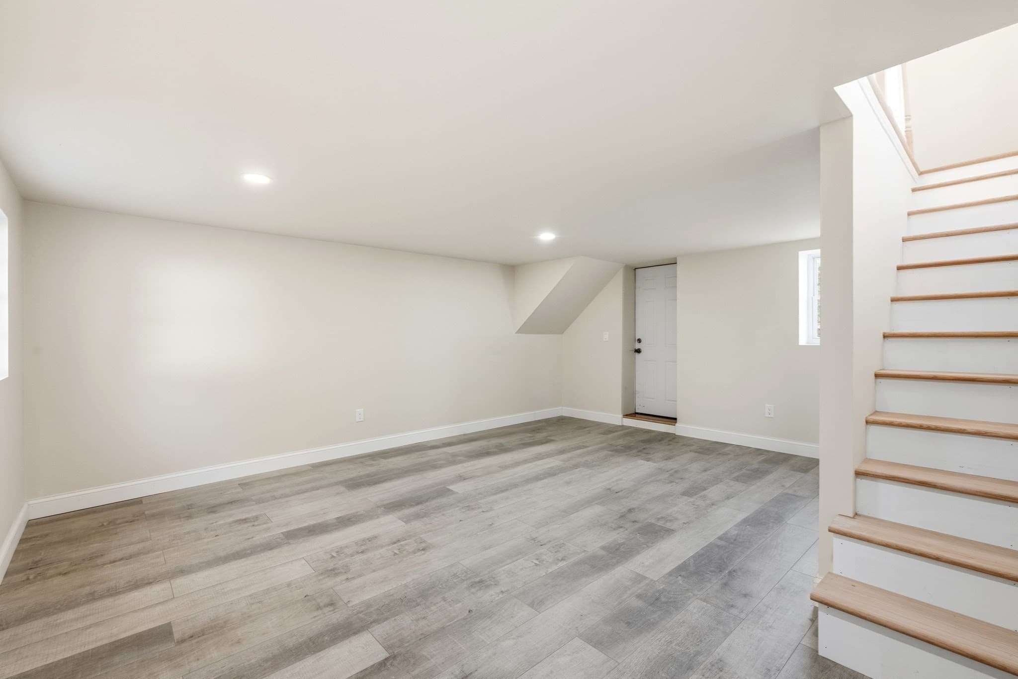 Single Family Residence at 23 Montague St, Worcester MA 01603, photo 26 of 35