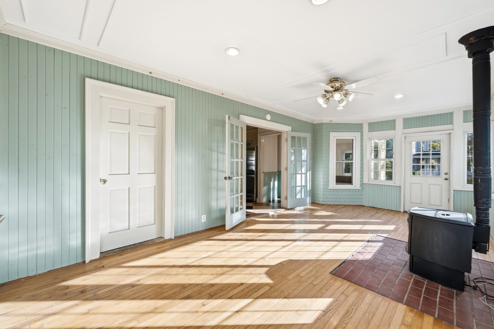 Single Family Residence at 23 Montague St, Worcester MA 01603, photo 11 of 35