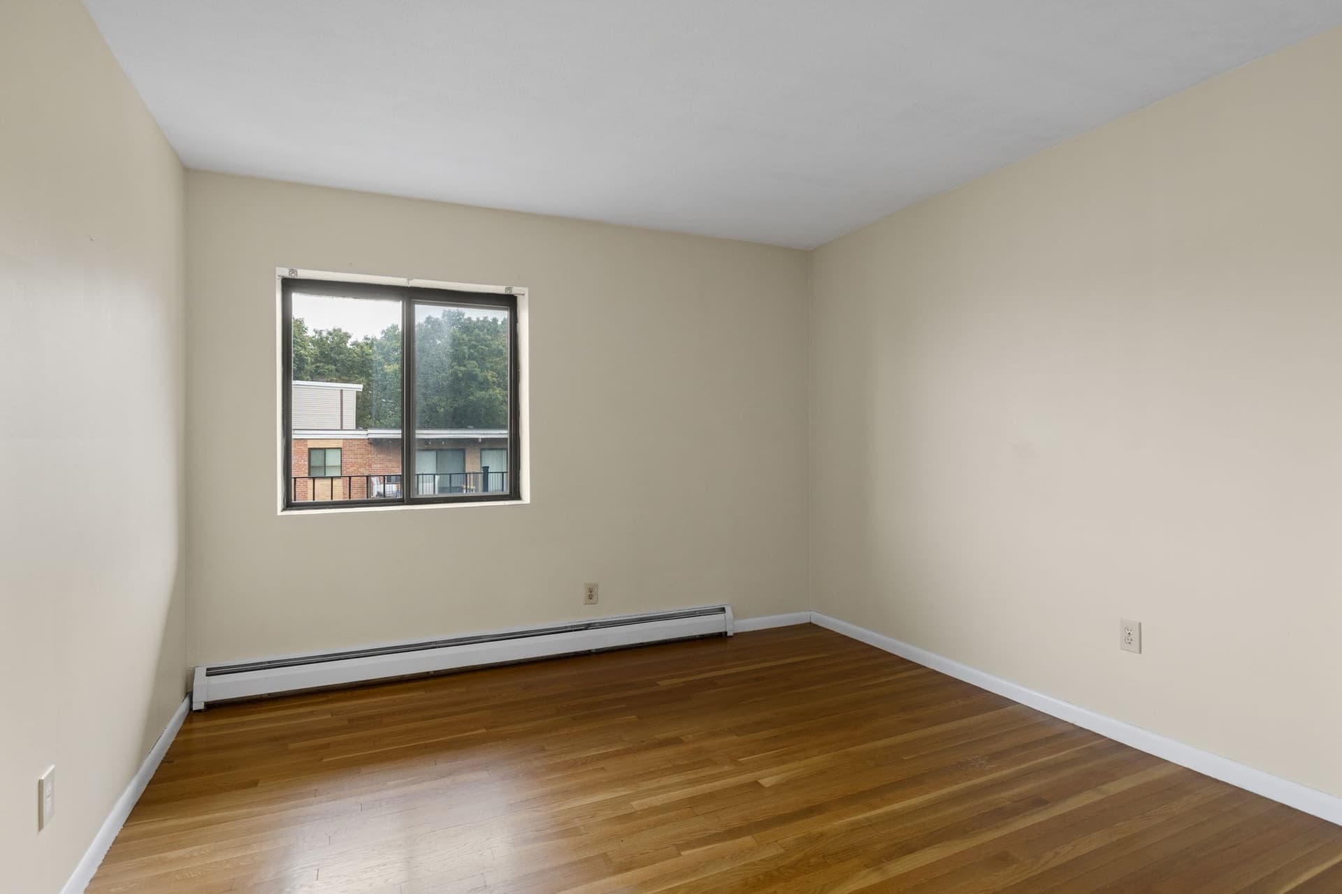 Condominium at 5 Linda Ln # 4, Boston MA 02125, photo 7 of 15