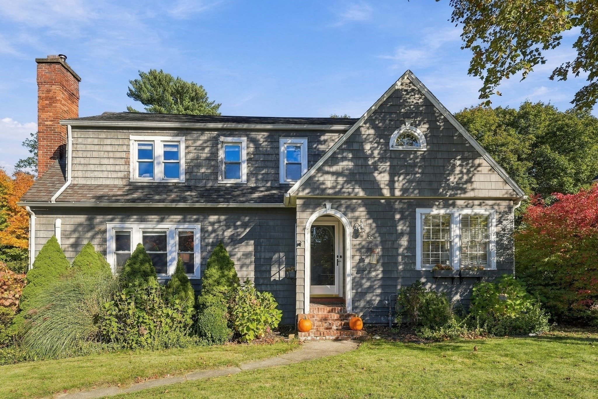Single Family Residence at 65 Craiwell Ave, West Springfield MA 01089, photo 2 of 42