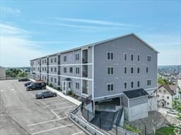 31 Ridge St # 210, Worcester MA 01604