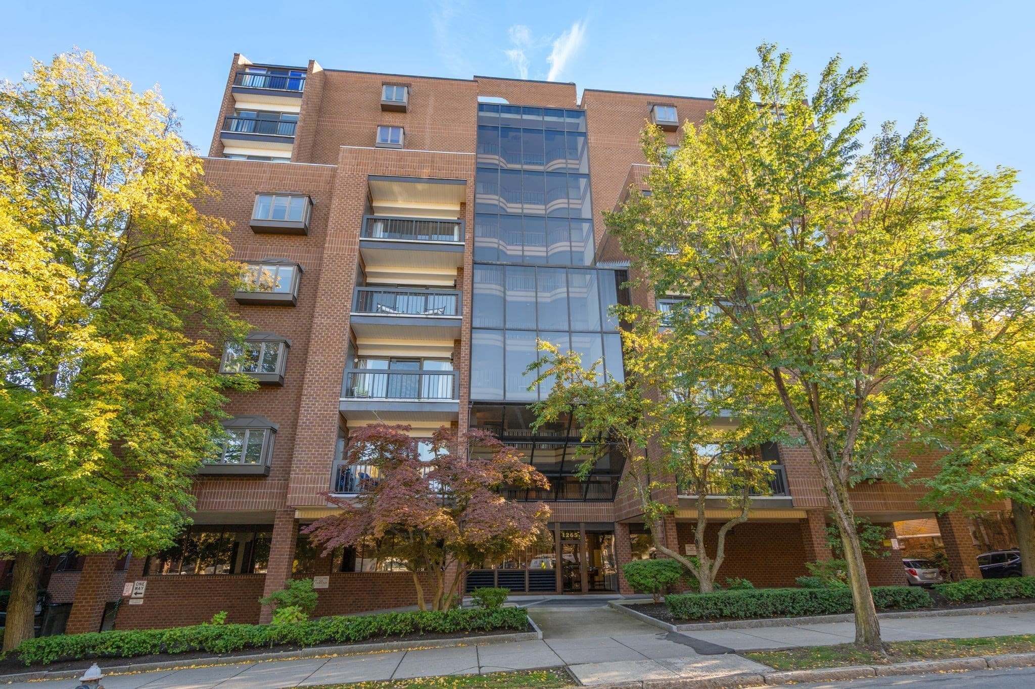 1265 Beacon St # 505, Brookline MA 02446