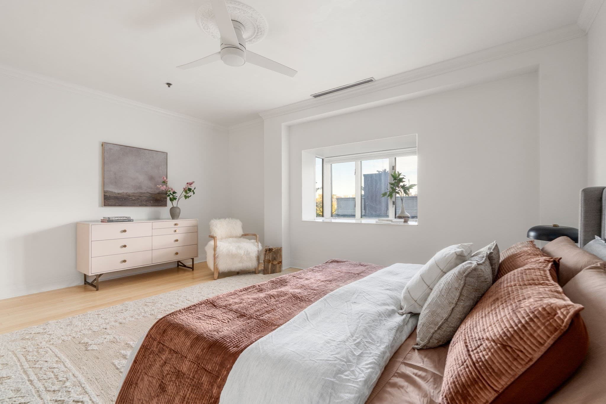 Condominium at 1265 Beacon St # 505, Brookline MA 02446, photo 10 of 28