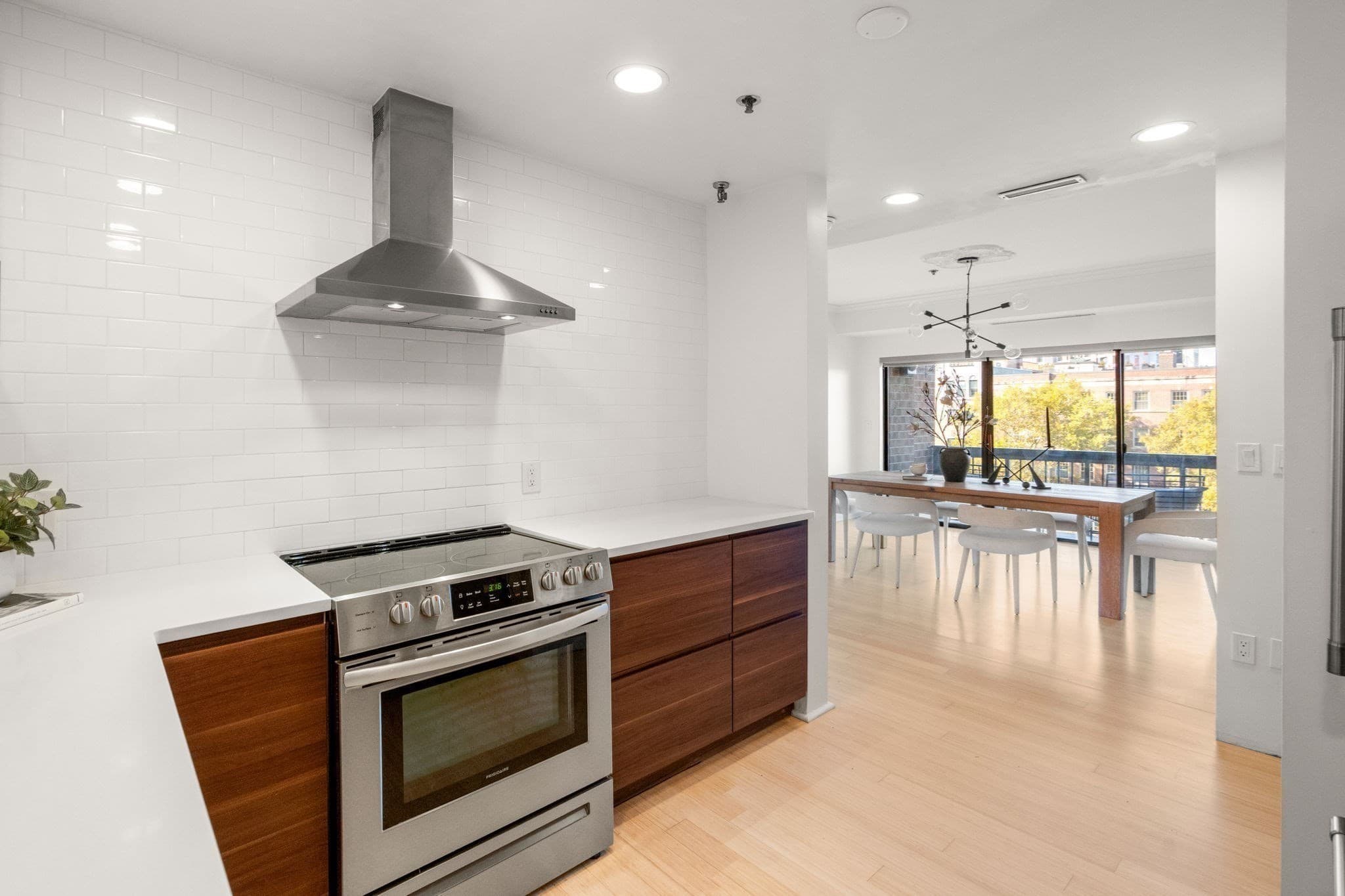 Condominium at 1265 Beacon St # 505, Brookline MA 02446, photo 8 of 28