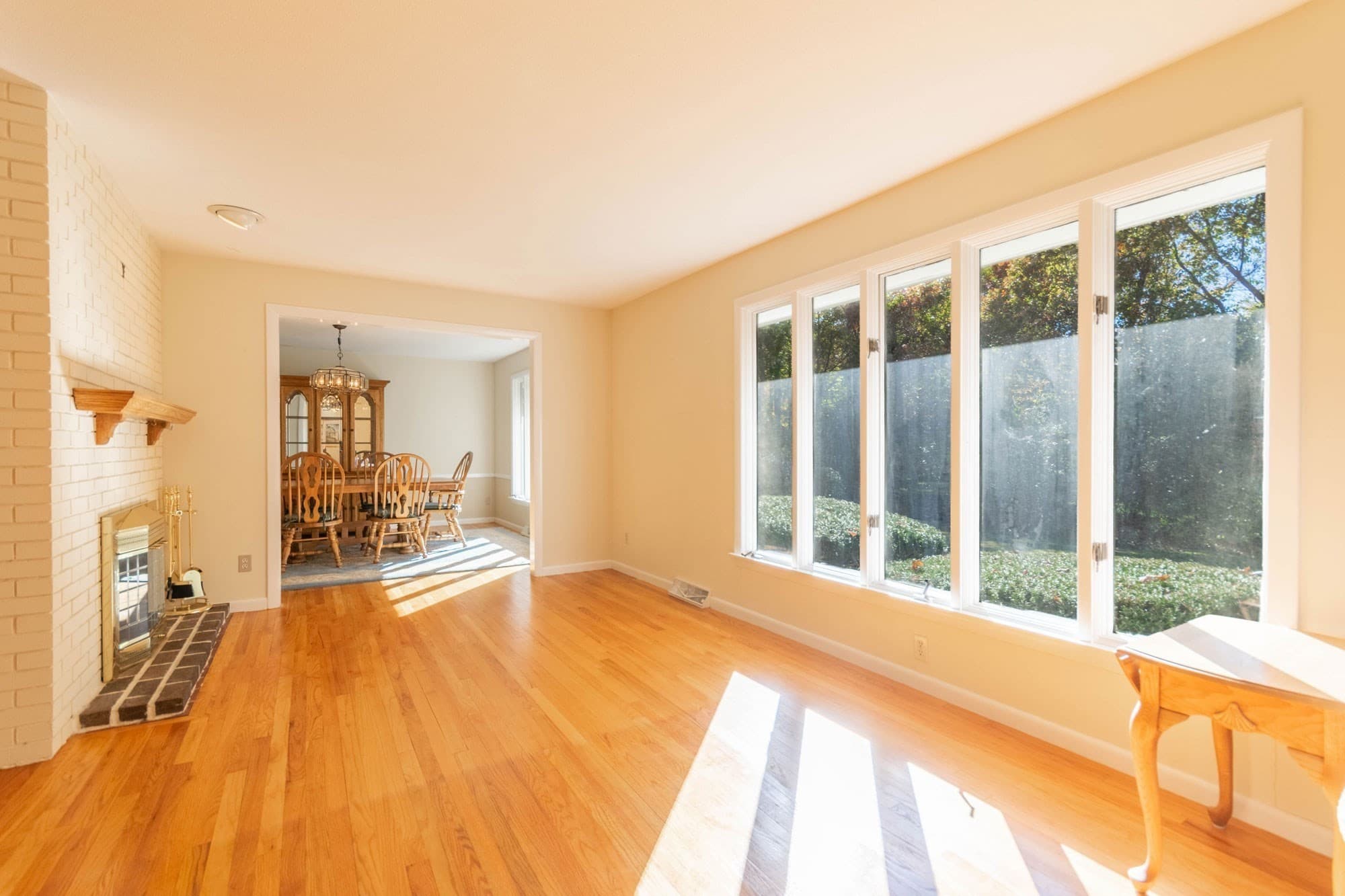 Single Family Residence at 194 Redfern Dr, Longmeadow MA 01106, photo 8 of 36