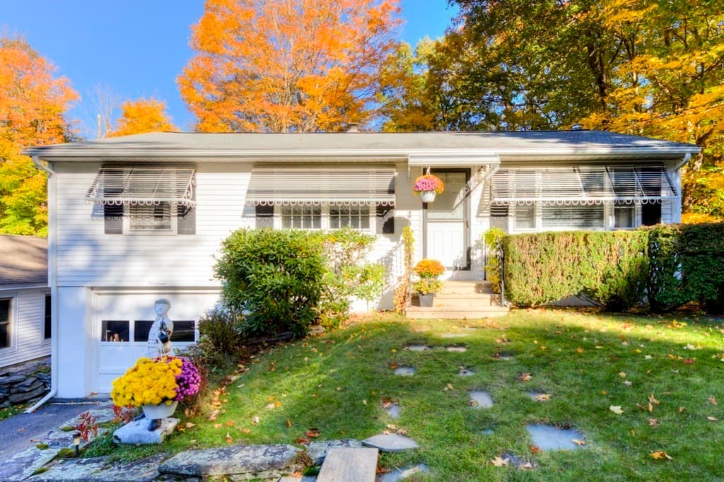 19 Joppa Rd, Worcester MA 01602