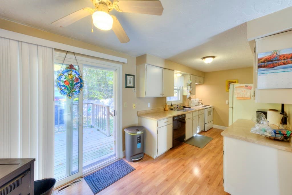 Single Family Residence at 19 Joppa Rd, Worcester MA 01602, photo 9 of 24