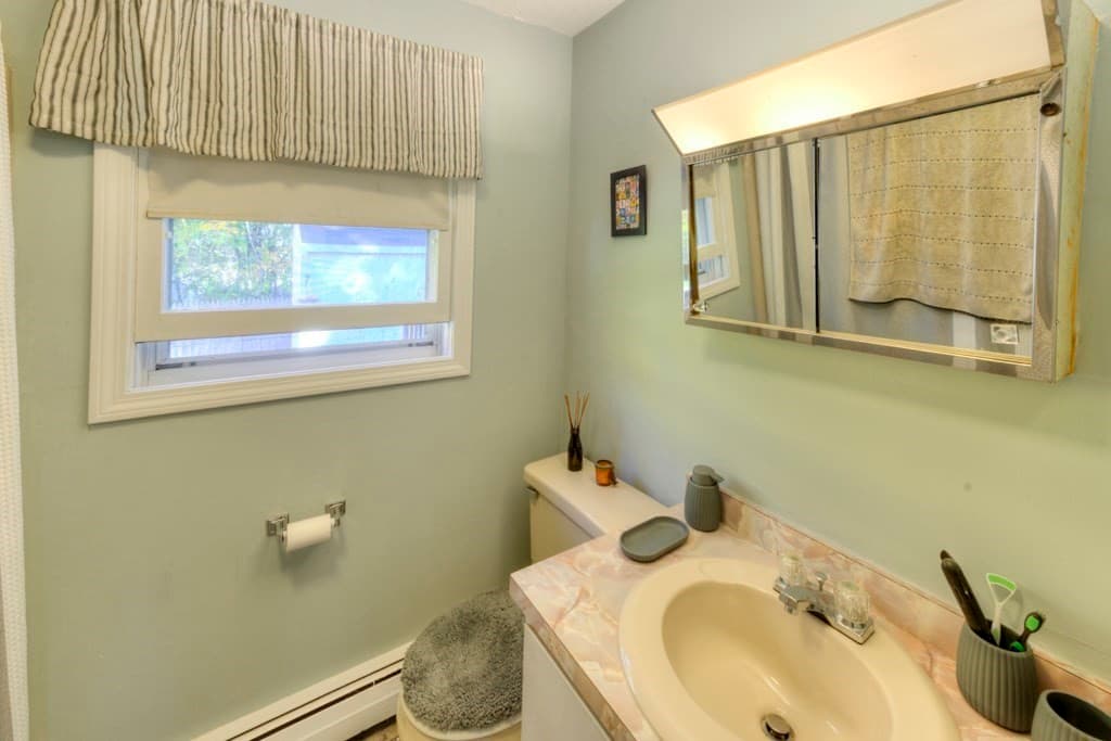 Single Family Residence at 19 Joppa Rd, Worcester MA 01602, photo 14 of 24