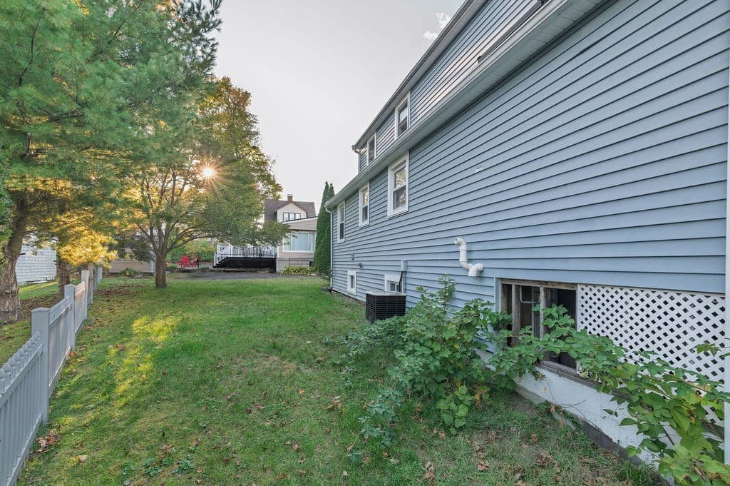 Single Family Residence at 51 Maple St, Weymouth MA 02189, photo 27 of 40