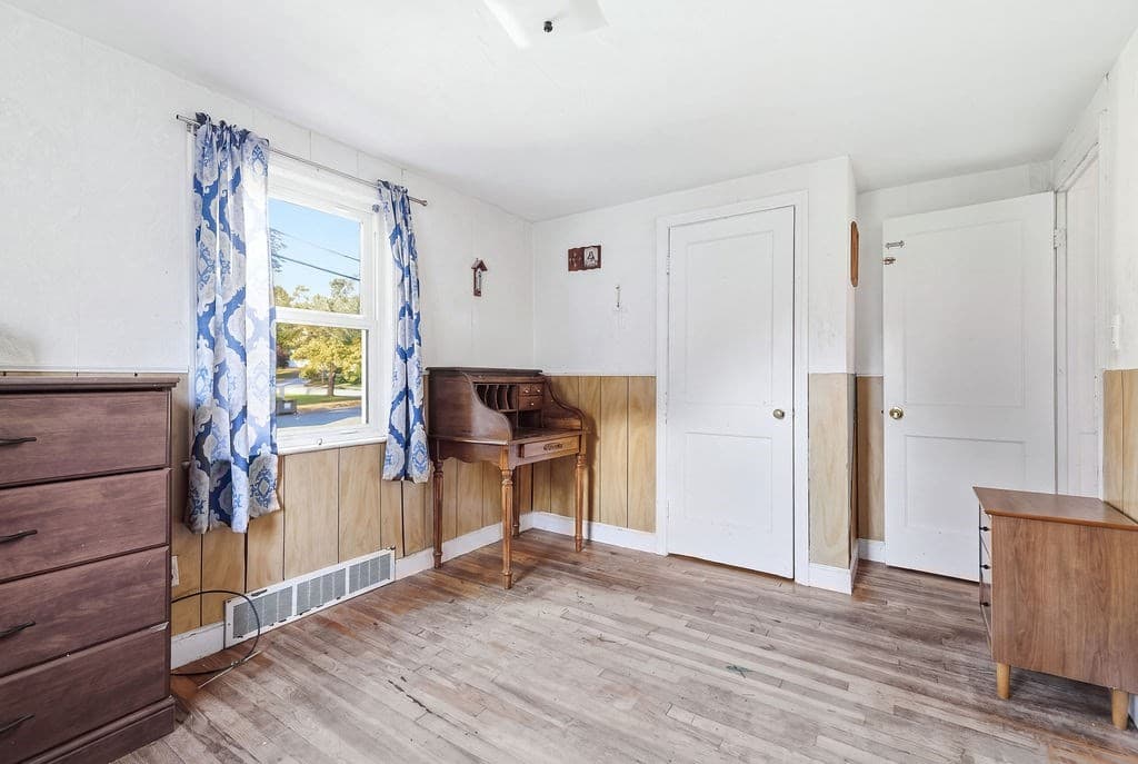 Single Family Residence at 51 Maple St, Weymouth MA 02189, photo 12 of 40
