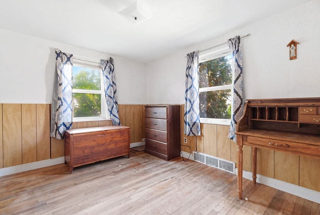 Single Family Residence at 51 Maple St, Weymouth MA 02189, photo 11 of 40