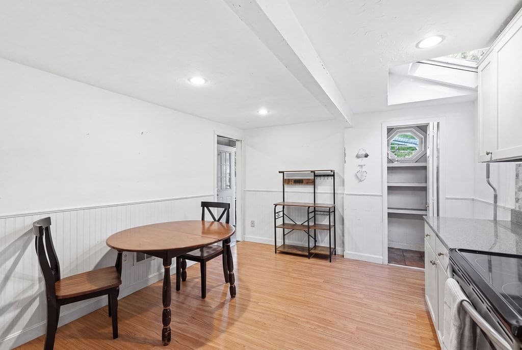 Single Family Residence at 51 Maple St, Weymouth MA 02189, photo 8 of 40