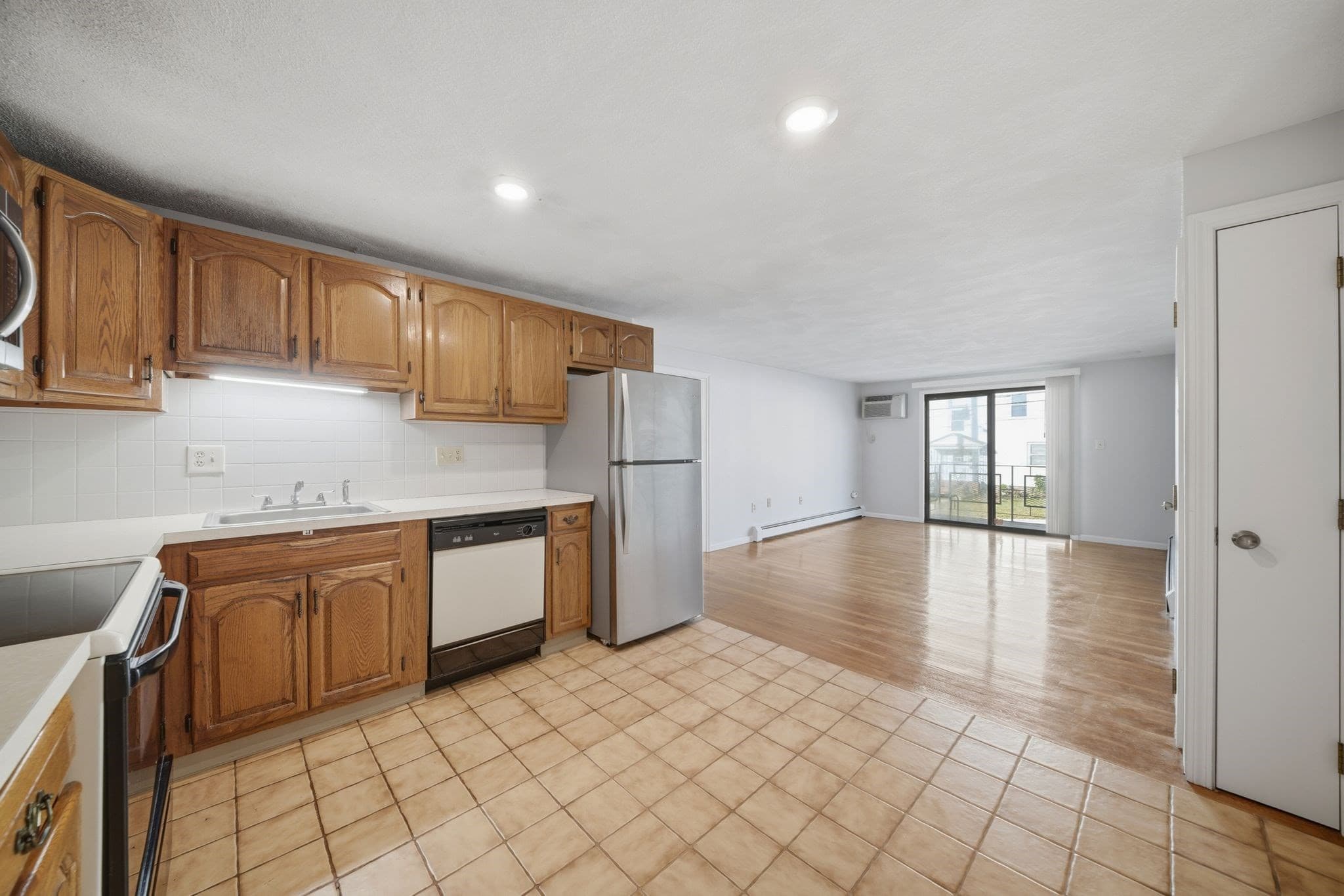 Condominium at 145 Harris Street # 4, Revere MA 02151, photo 9 of 31
