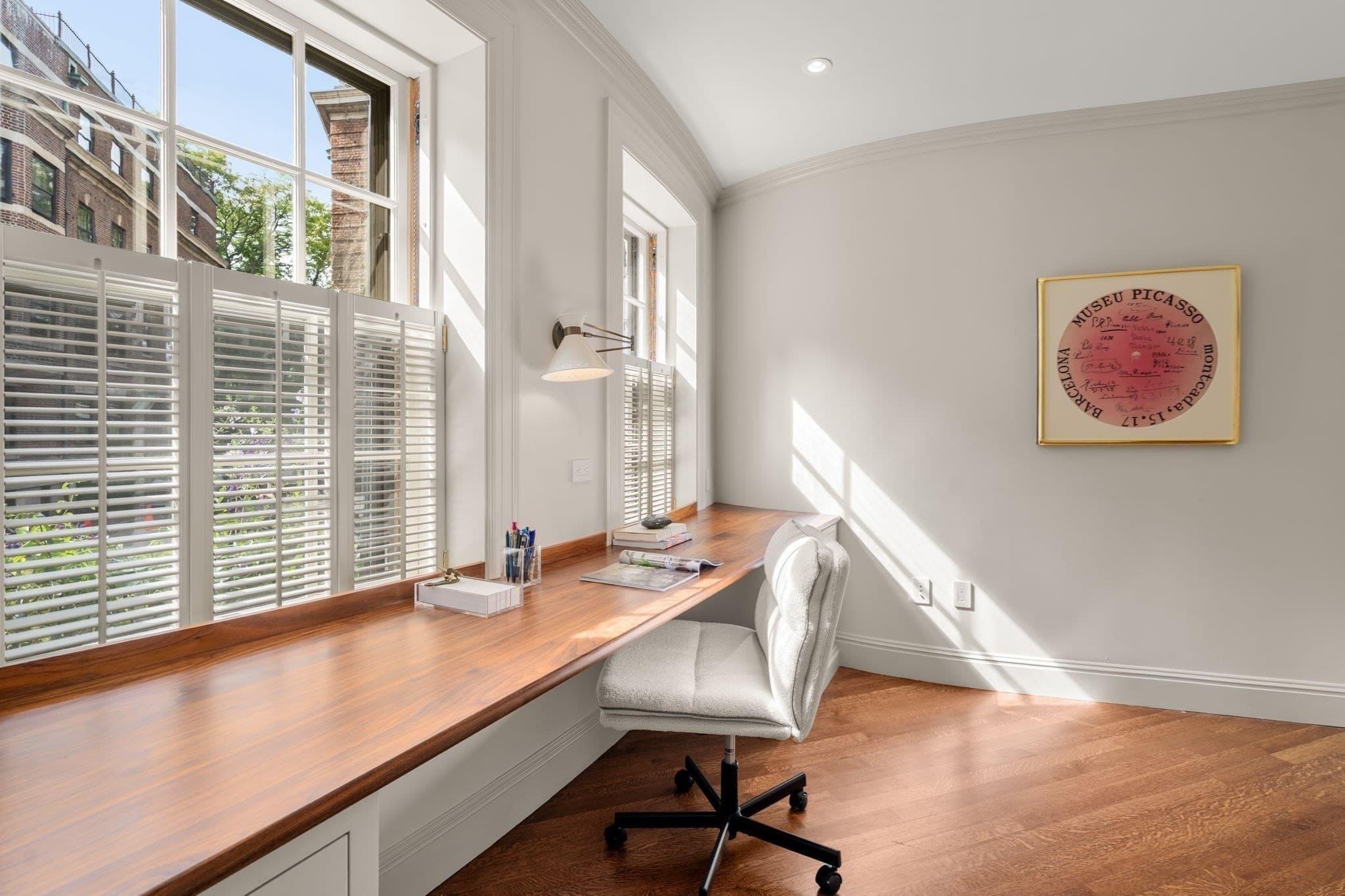 Condominium at 4 West Hill Place # 4, Boston MA 02114, photo 16 of 24