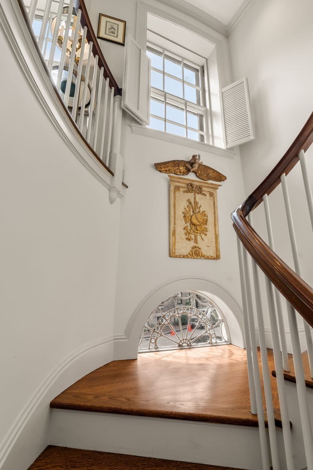 Condominium at 4 West Hill Place # 4, Boston MA 02114, photo 9 of 24