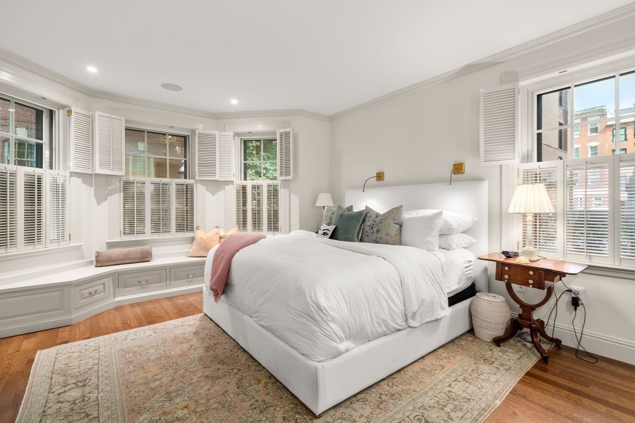 Condominium at 4 West Hill Place # 4, Boston MA 02114, photo 10 of 24