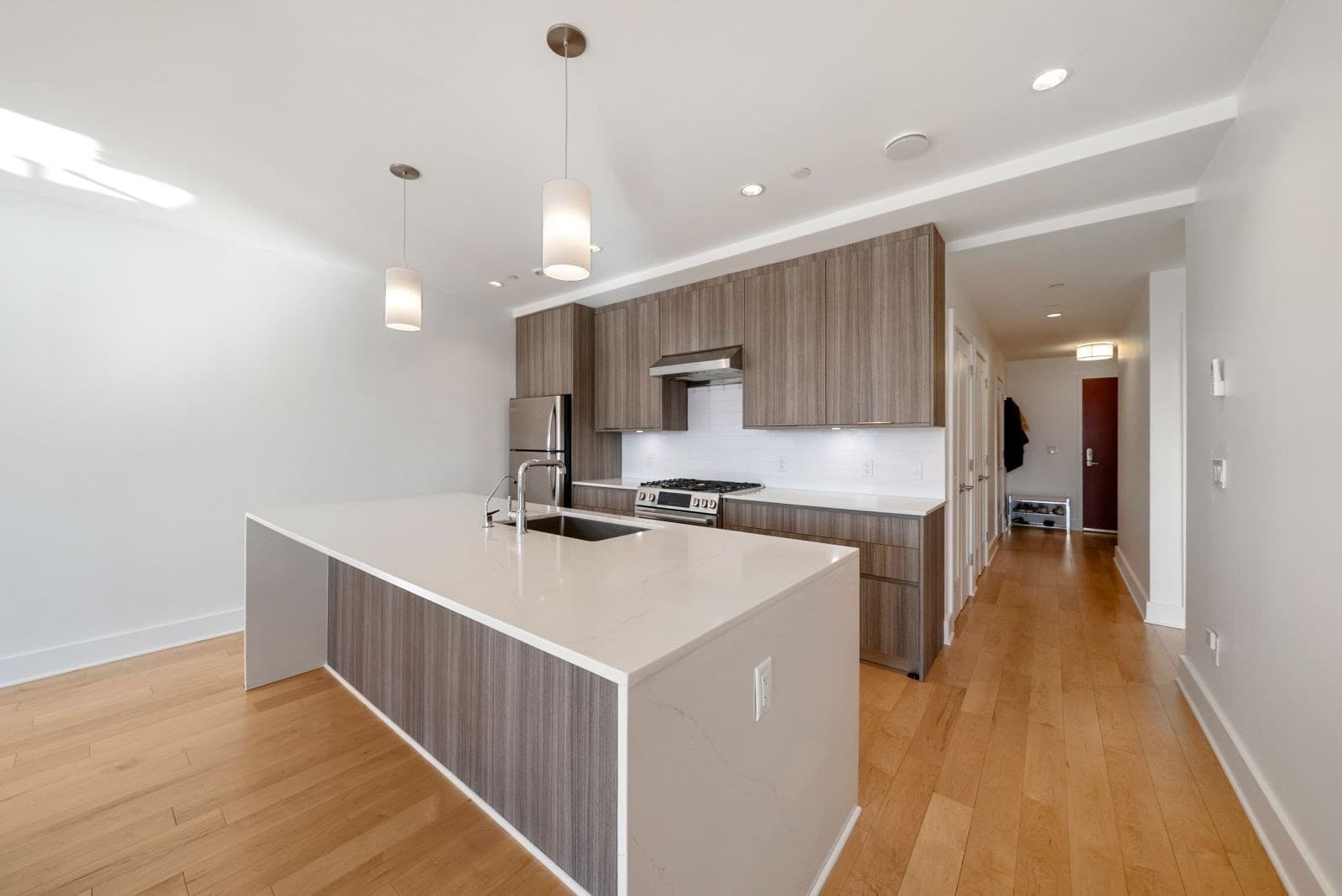 Condominium at 240 Salem St # 3B, Medford MA 02155, photo 11 of 42