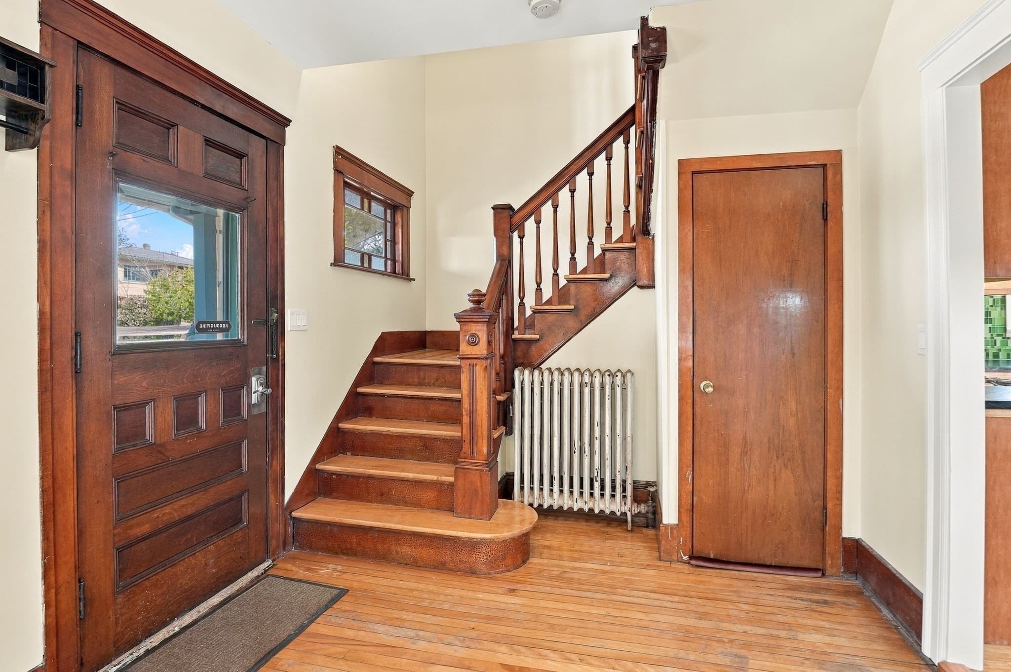 Single Family Residence at 3 Cutting Avenue, Worcester MA 01606, photo 16 of 31