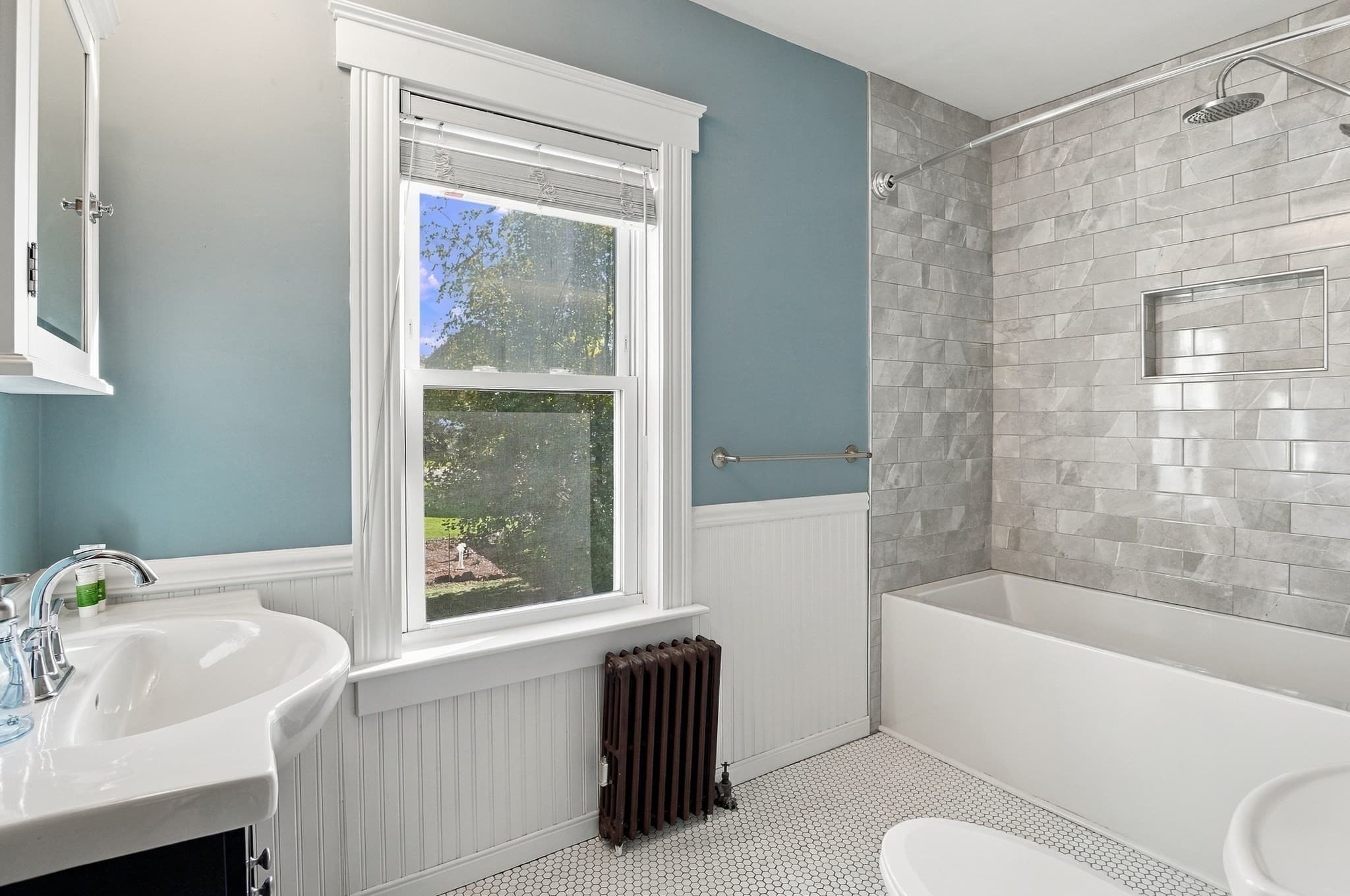 Single Family Residence at 3 Cutting Avenue, Worcester MA 01606, photo 20 of 31