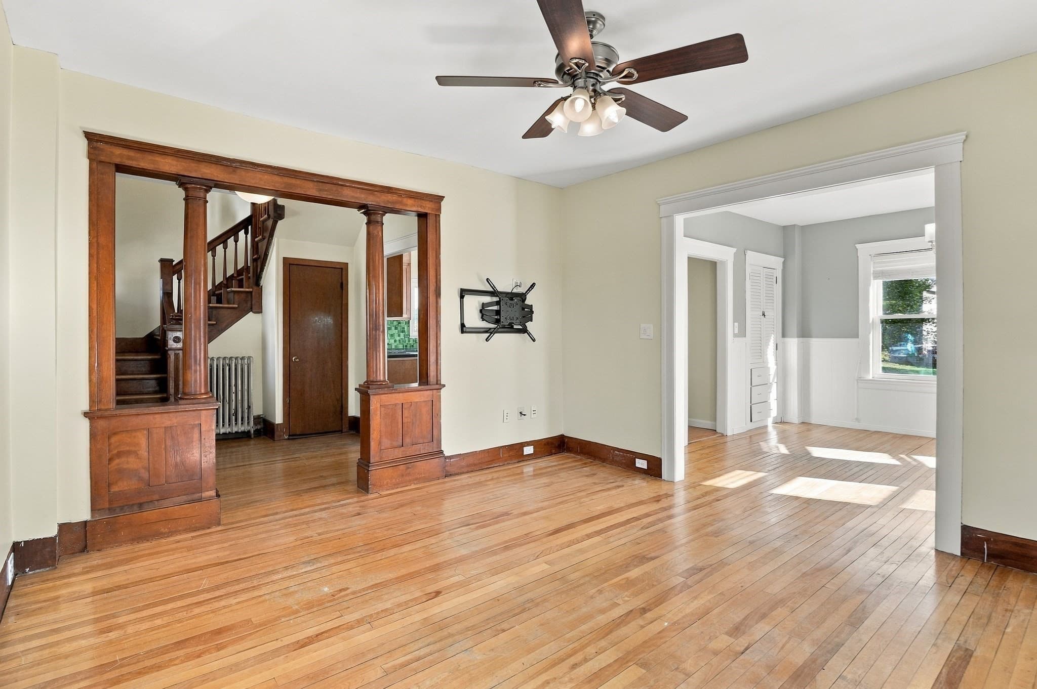 Single Family Residence at 3 Cutting Avenue, Worcester MA 01606, photo 10 of 31