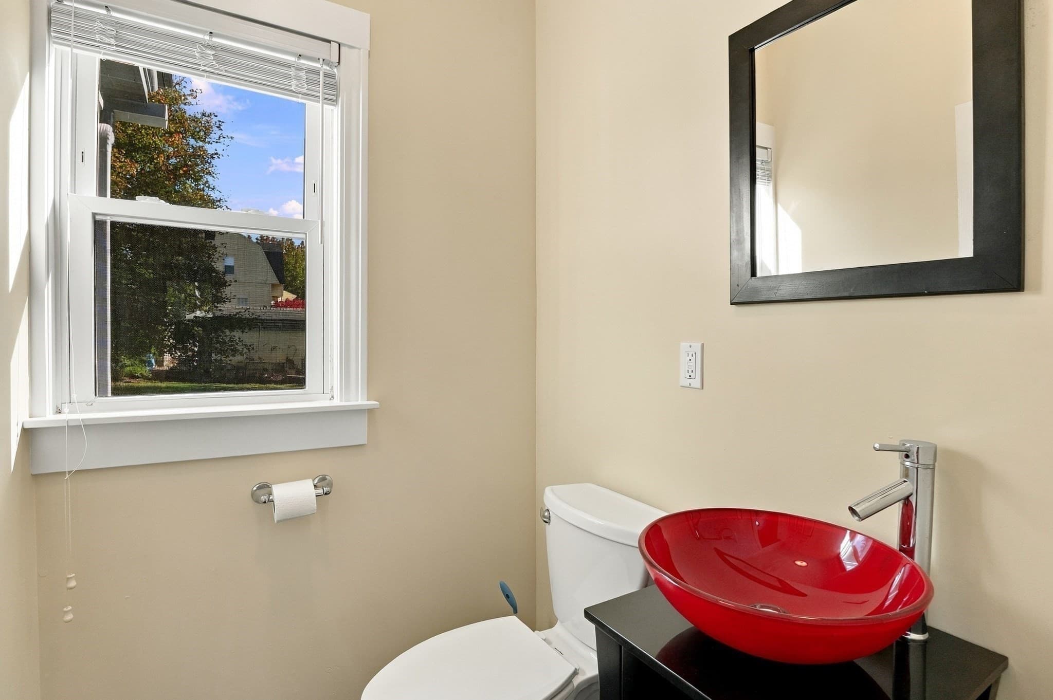 Single Family Residence at 3 Cutting Avenue, Worcester MA 01606, photo 15 of 31