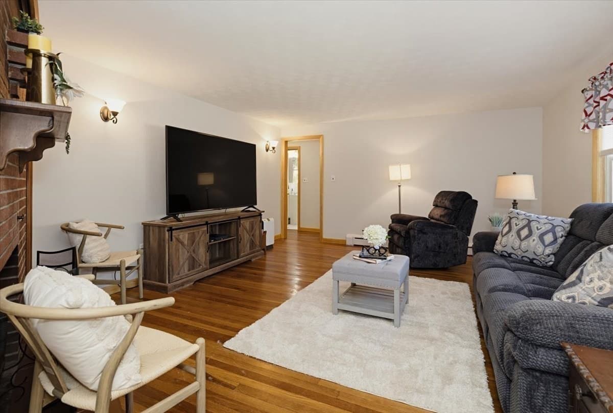 Single Family Residence at 40 Dudley Rd, Billerica MA 01821, photo 11 of 42