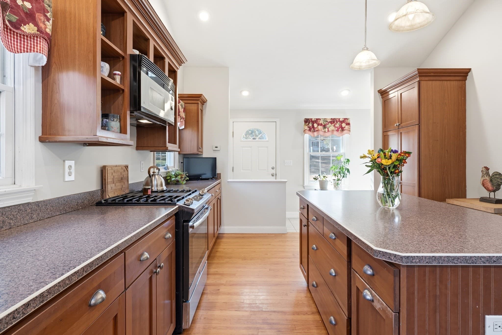 Single Family Residence at 939 Hildreth Street, Dracut MA 01826, photo 36 of 42