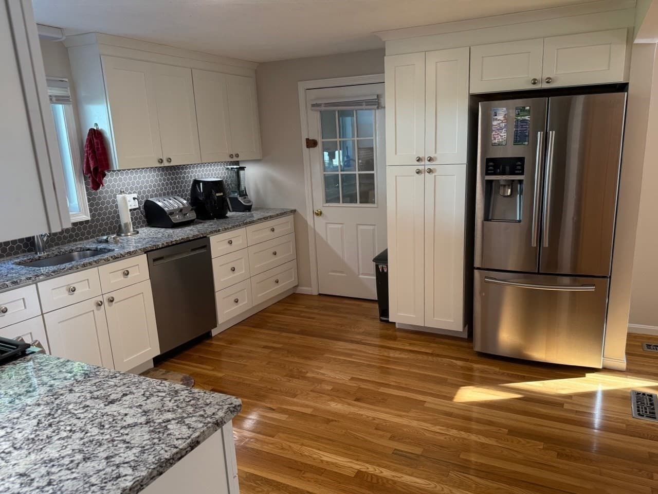Single Family Residence at 2 Stonehedge Circle, Billerica MA 01821, photo 5 of 14