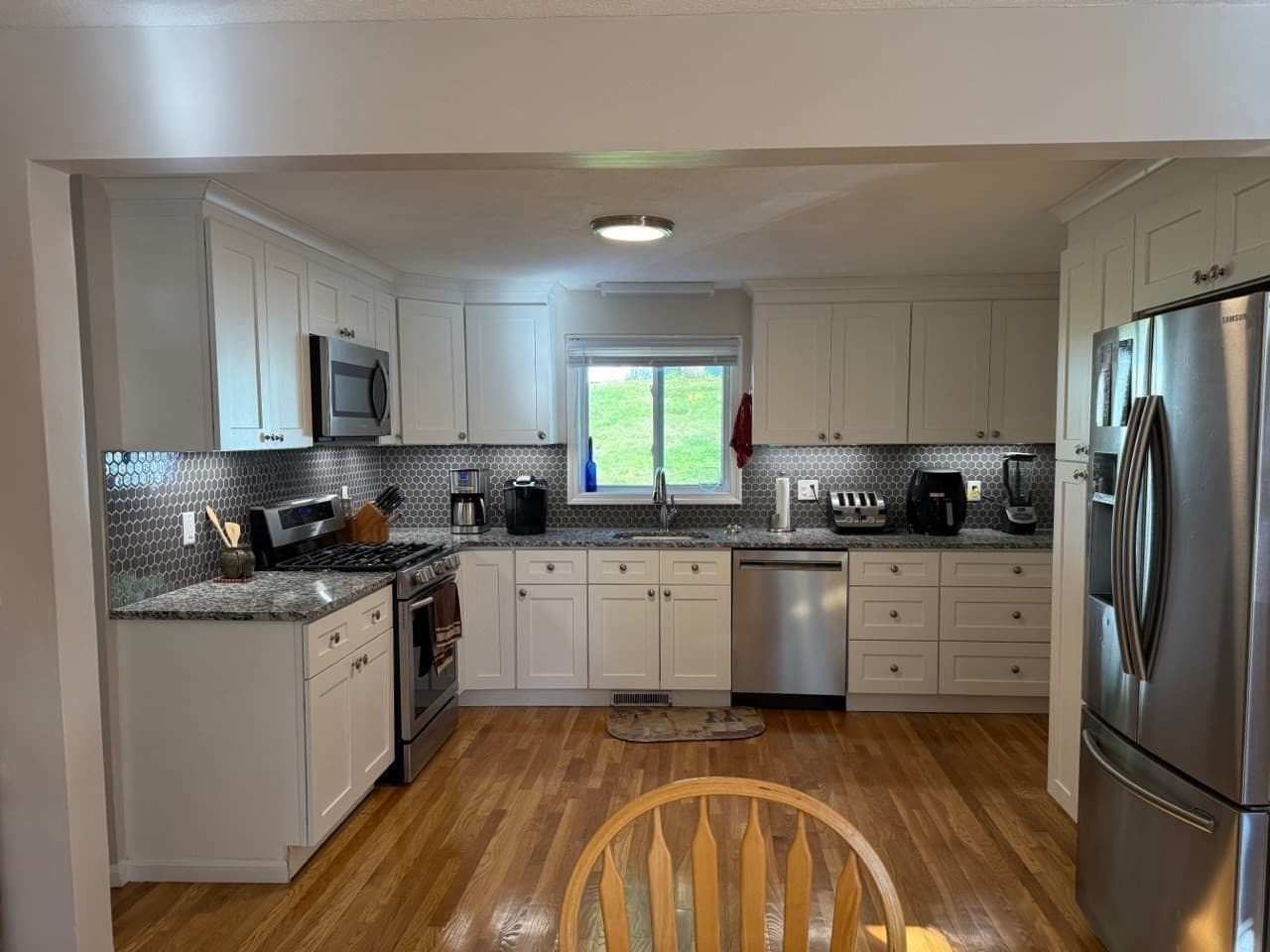 Single Family Residence at 2 Stonehedge Circle, Billerica MA 01821, photo 4 of 14