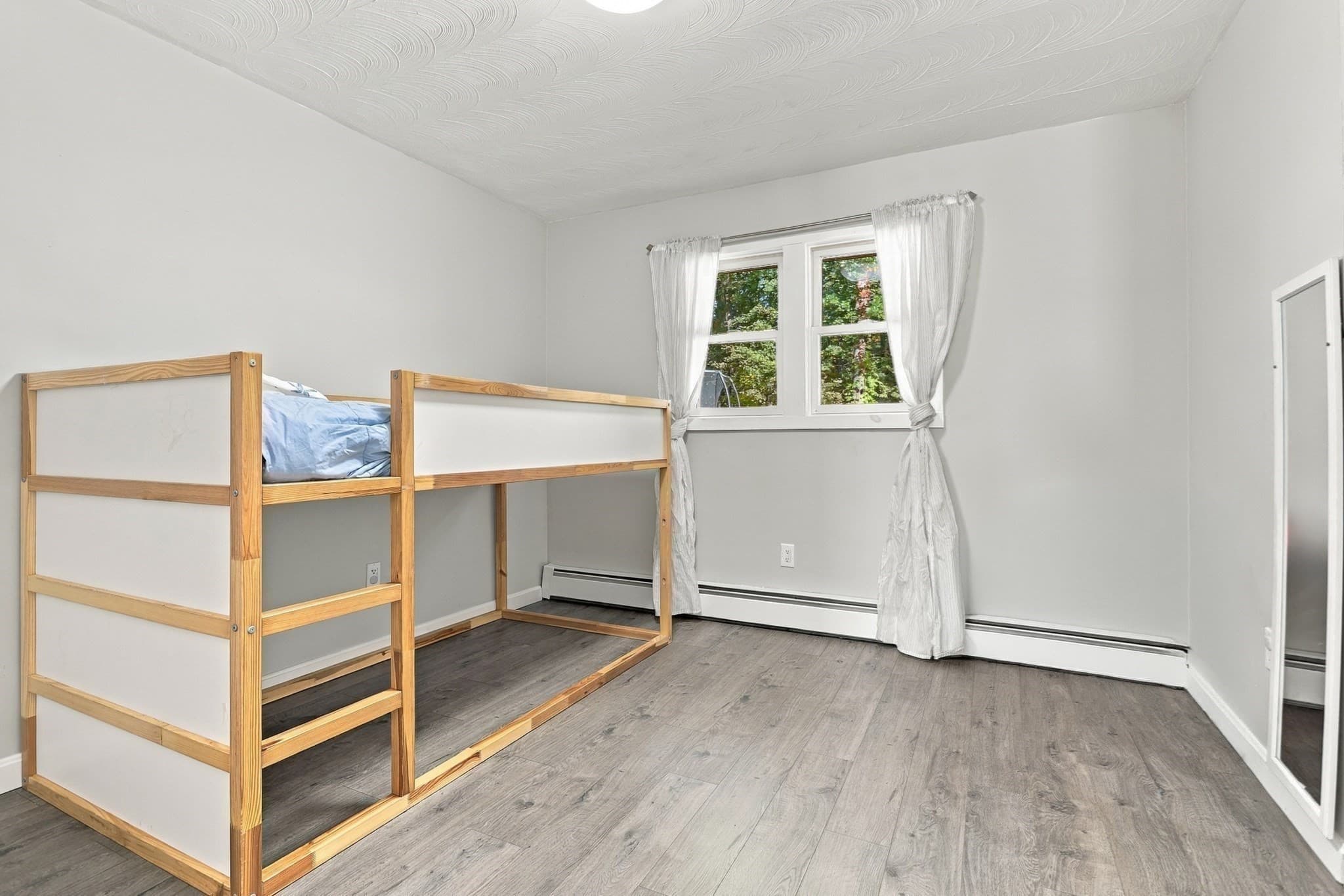 Single Family Residence at 5 Judith Rd, Chelmsford MA 01824, photo 13 of 28