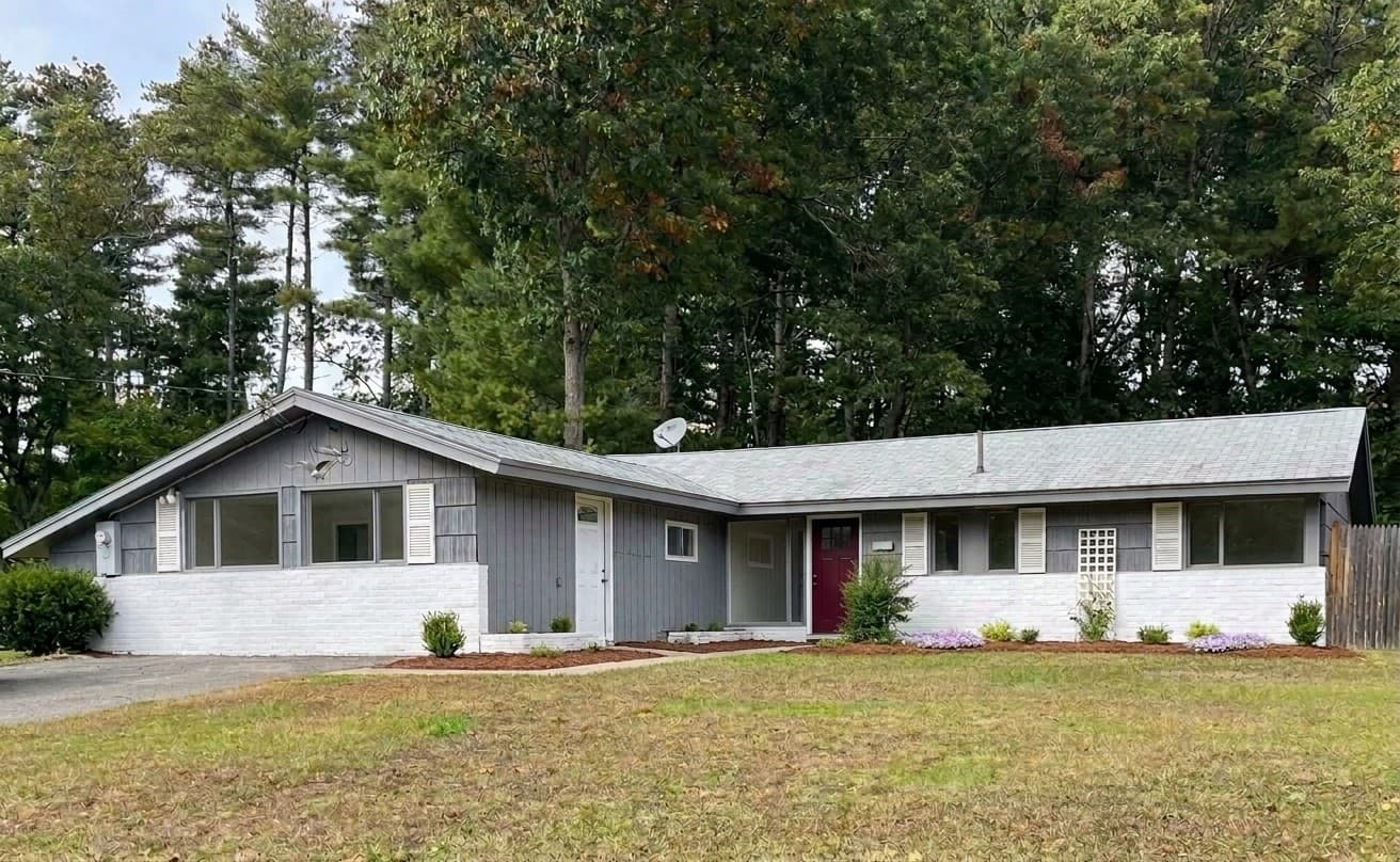 5 Judith Rd, Chelmsford MA 01824