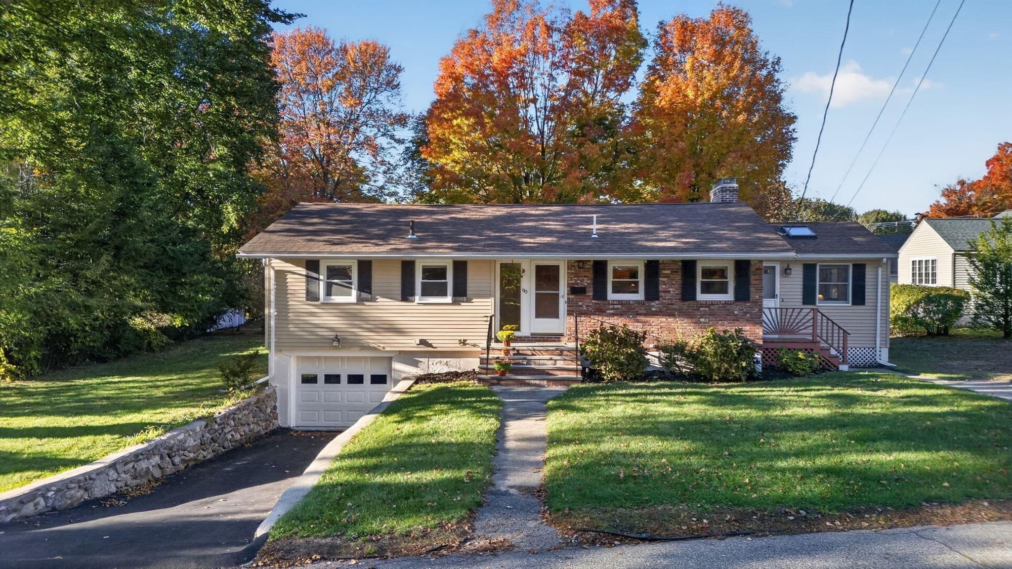90 Woodstock St, North Andover MA 01845