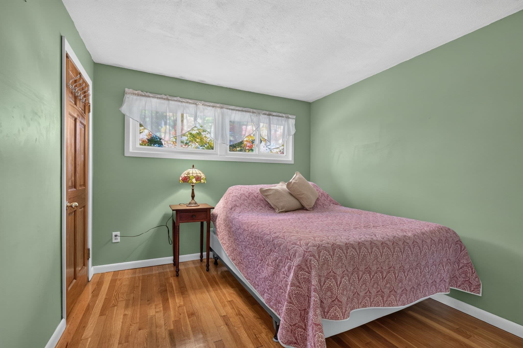 Single Family Residence at 90 Woodstock St, North Andover MA 01845, photo 29 of 42