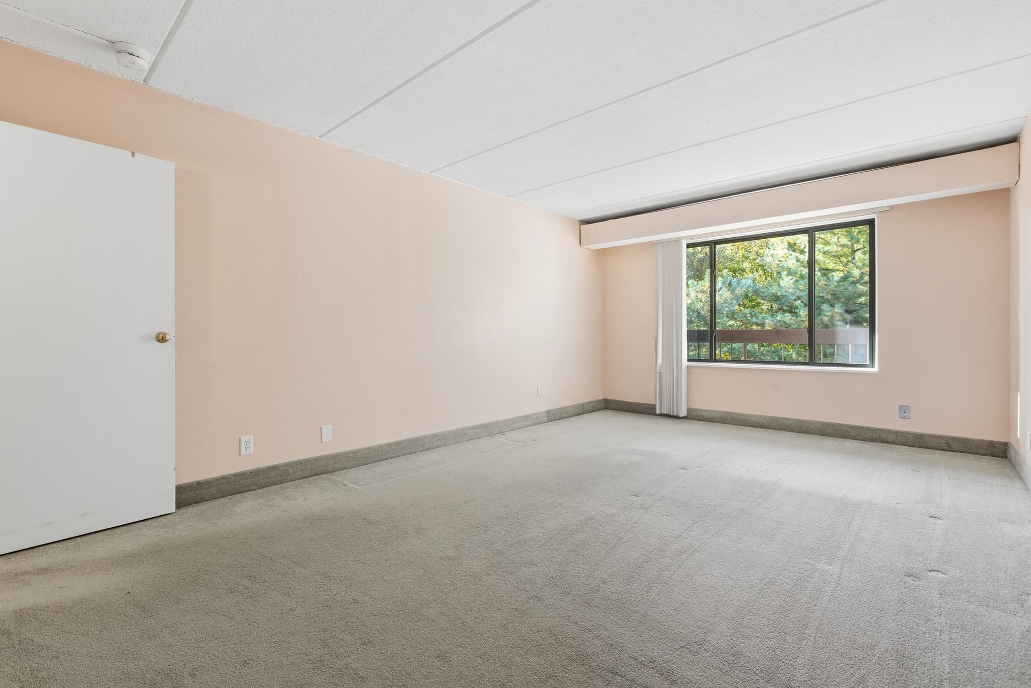 Condominium at 1500 Worcester Rd # 719, Framingham MA 01702, photo 13 of 32