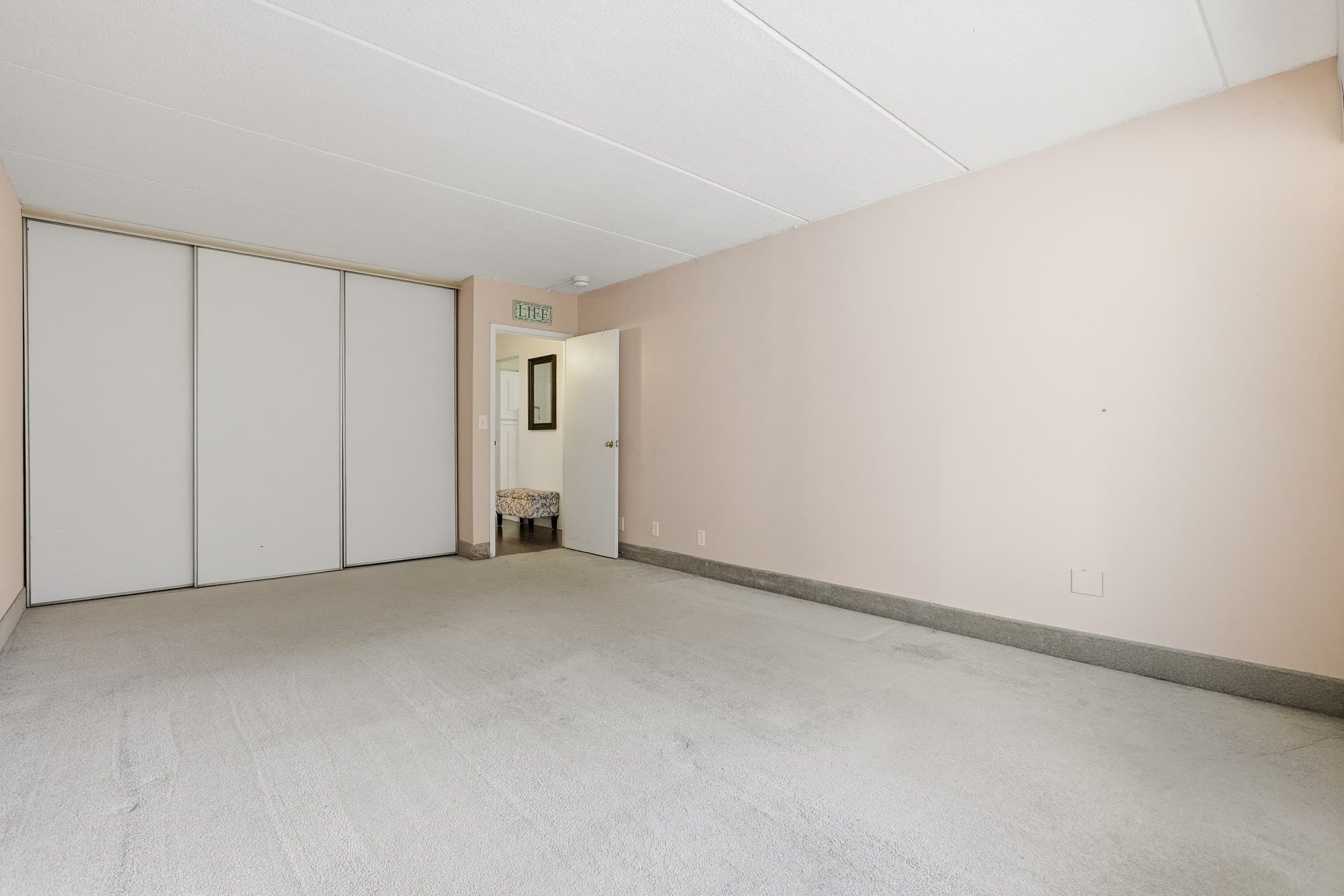 Condominium at 1500 Worcester Rd # 719, Framingham MA 01702, photo 15 of 32