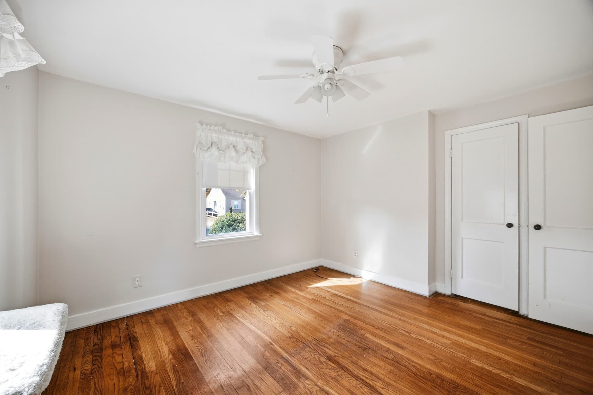 Single Family Residence at 163 Ellsworth Ave, Springfield MA 01118, photo 18 of 31