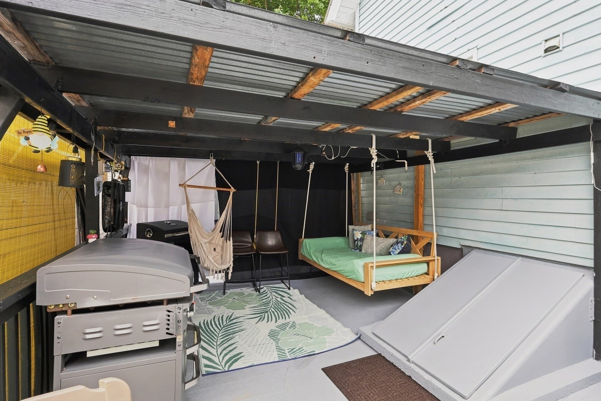 Single Family Residence at 194 Massasoit St, Springfield MA 01107, photo 31 of 40