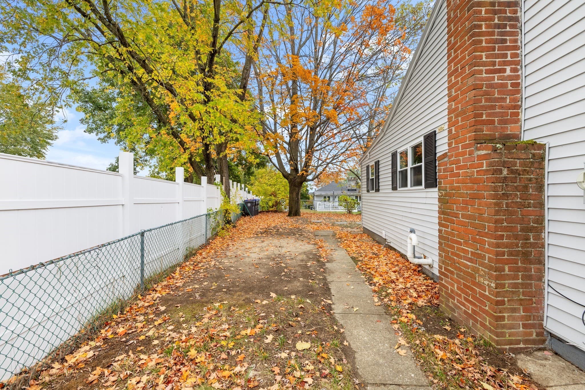 Single Family Residence at 41 Linwood Ave, Methuen MA 01844, photo 16 of 22