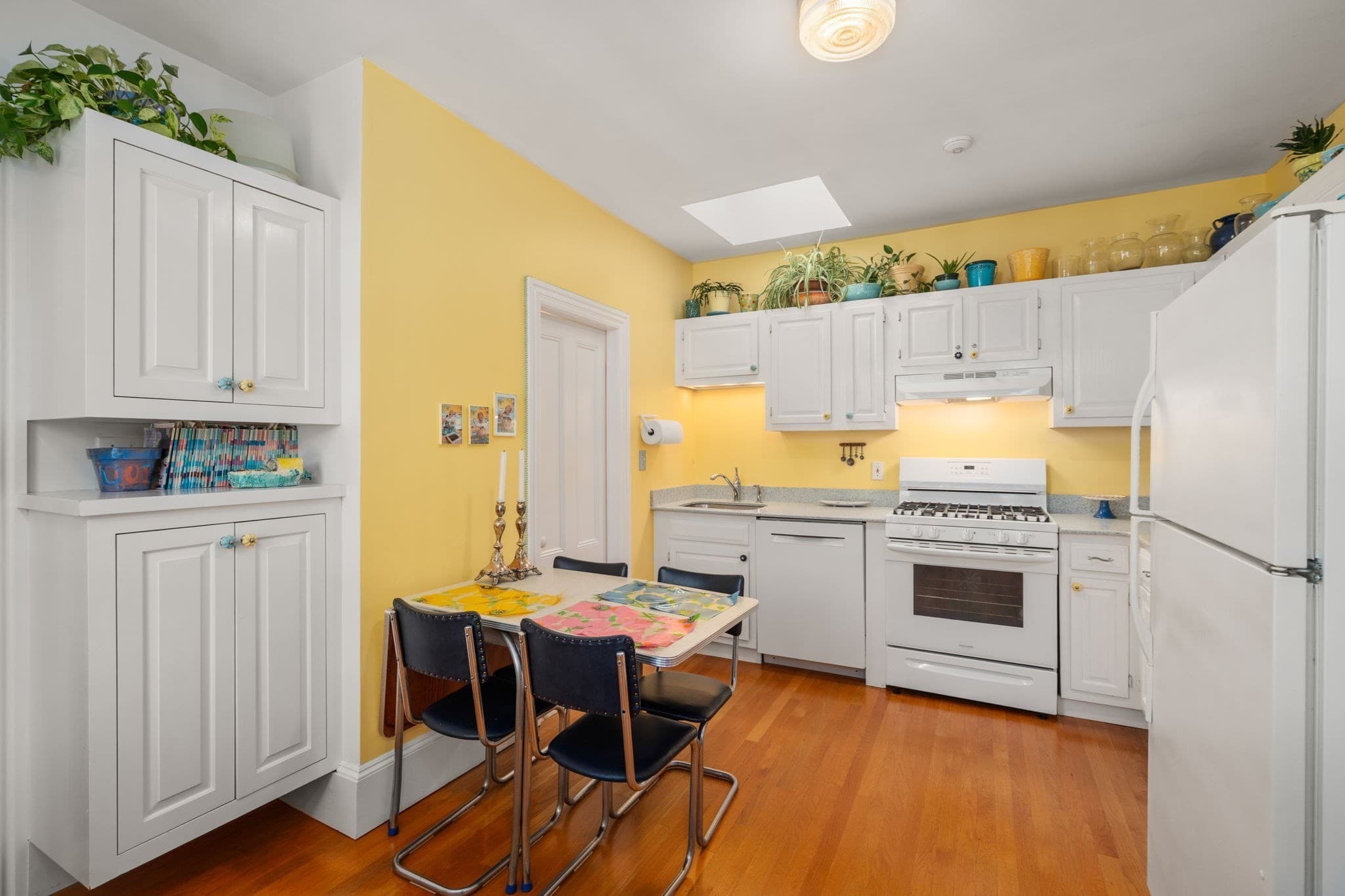2 Family - 2 Units Up/Down at 247 Chestnut St, Cambridge MA 02139, photo 15 of 42