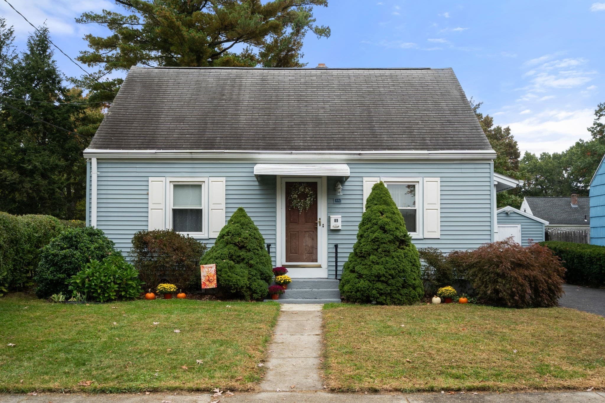Single Family Residence at 89 Eddy St, Springfield MA 01104, photo 2 of 42