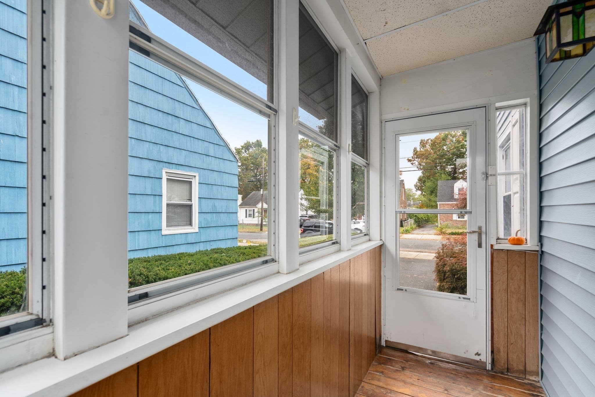 Single Family Residence at 89 Eddy St, Springfield MA 01104, photo 5 of 42