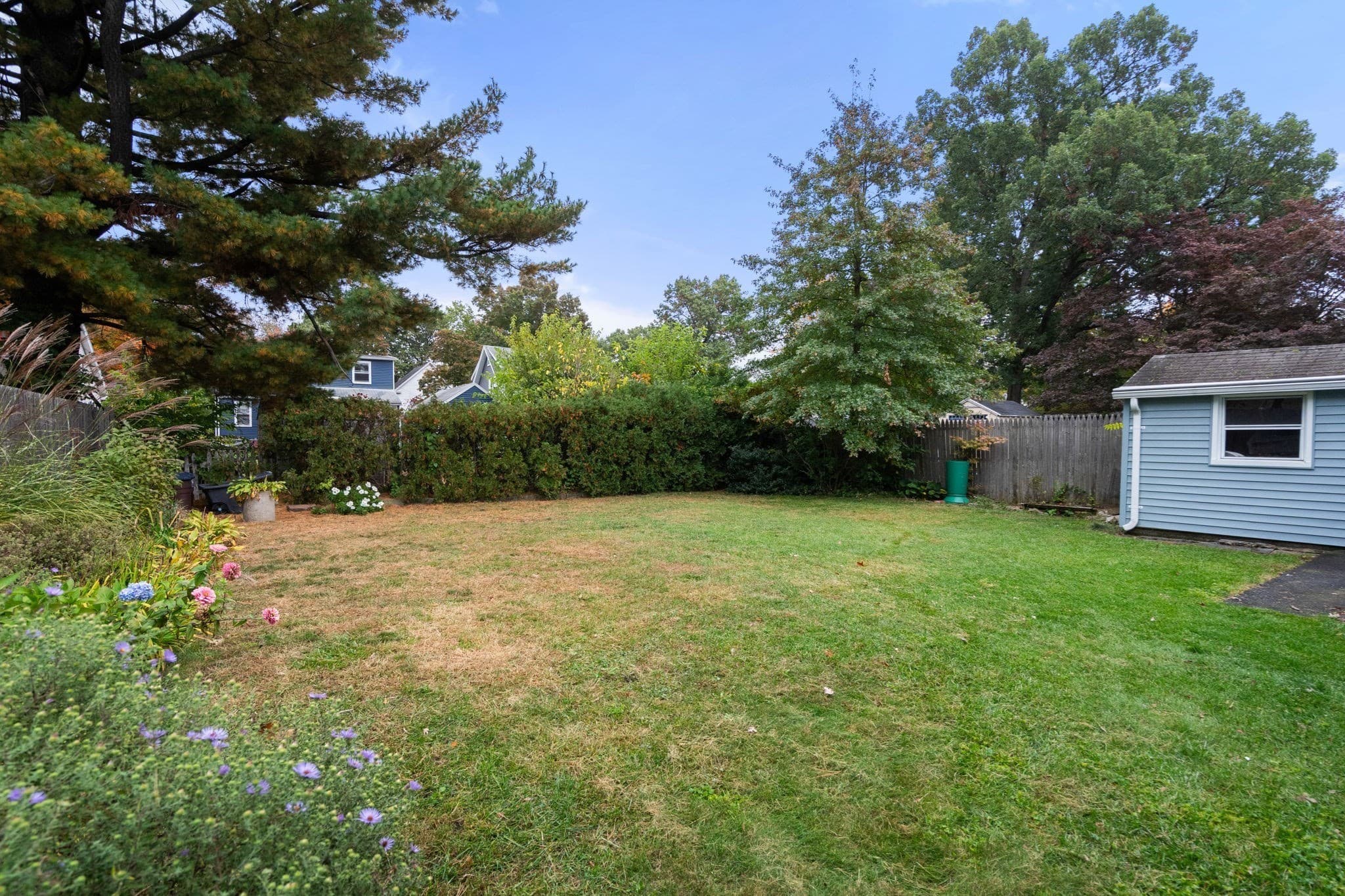 Single Family Residence at 89 Eddy St, Springfield MA 01104, photo 40 of 42