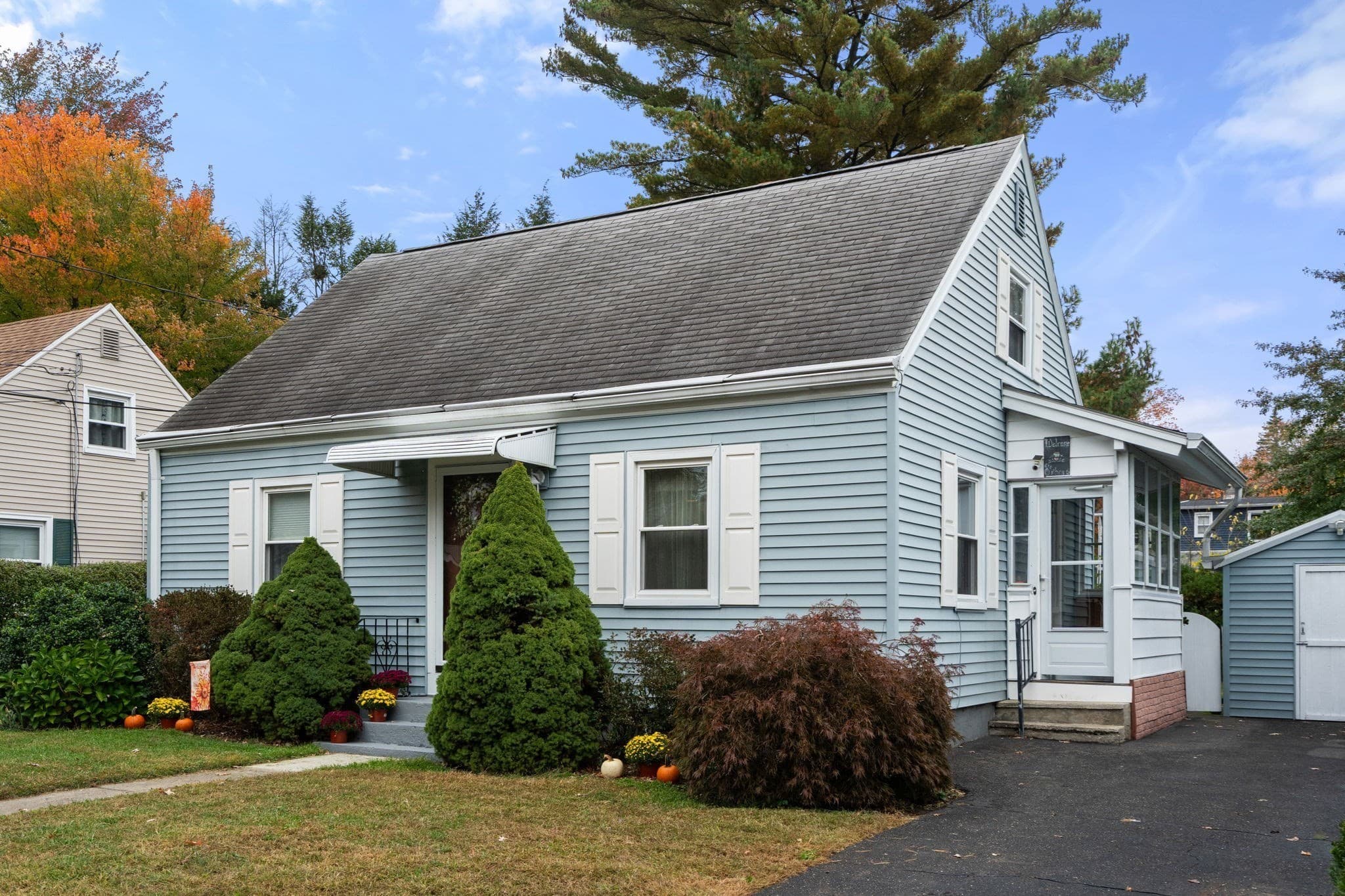 Single Family Residence at 89 Eddy St, Springfield MA 01104, photo 4 of 42